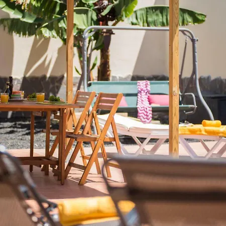 Amazing Viktoria! Pool Big Garden فيلة